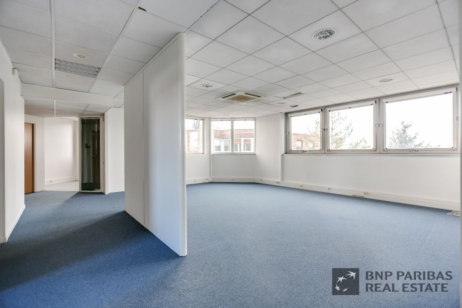 Bureau Saint-Denis 1456m² Location bureau Saint-Denis Seine-Saint-Denis OLBUR2107109 0
